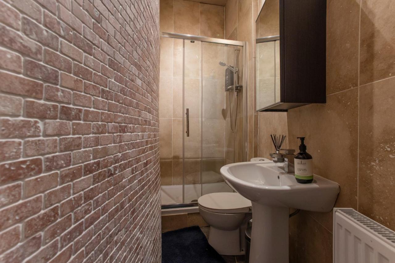 2 Bed In Great Location 15-20 Minutes Walk To Sec Apartment กลาสโกว์ ภายนอก รูปภาพ
